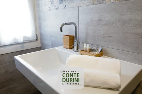 Conte-Durini-Room-Superior-4